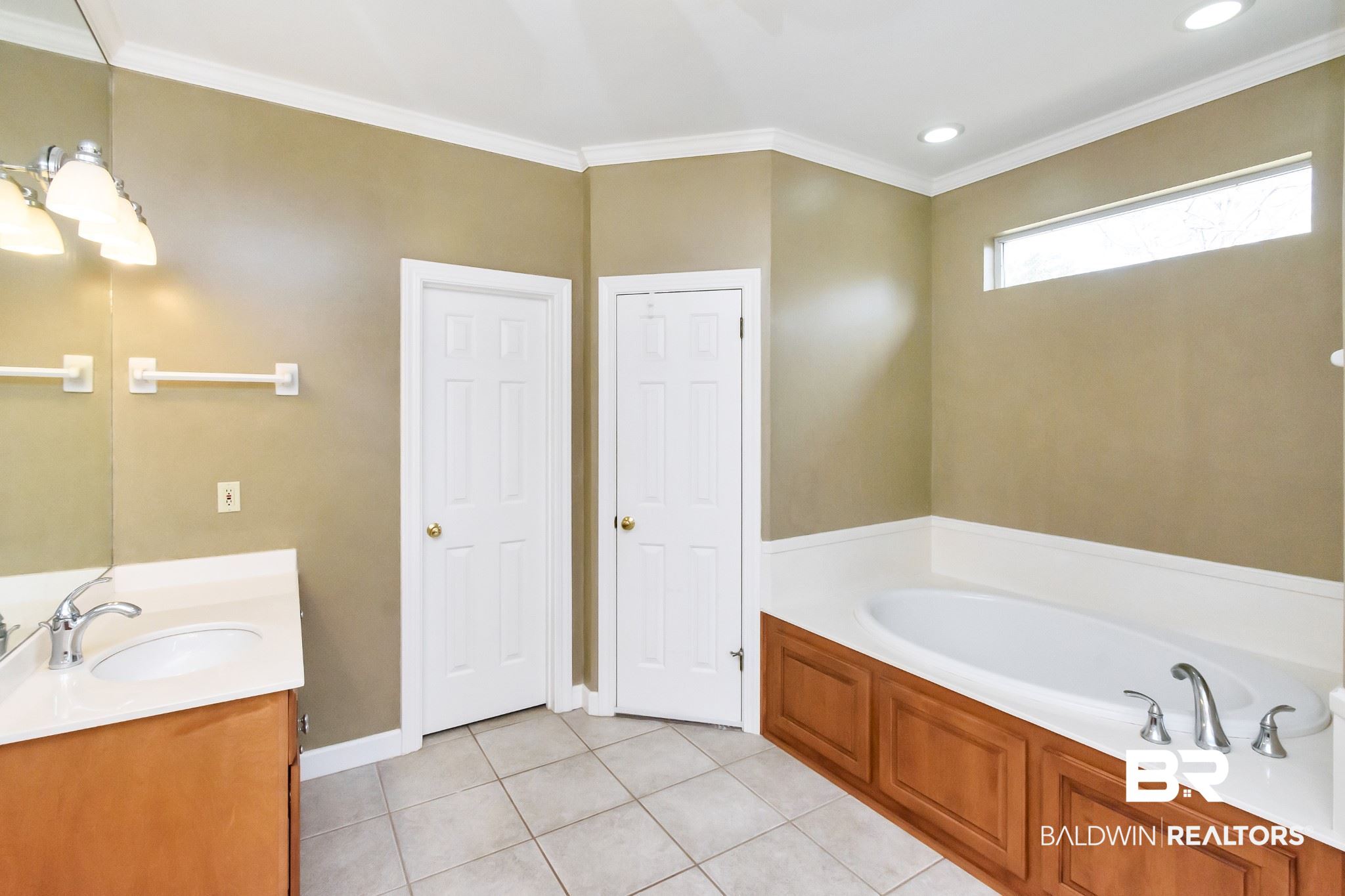 1121 Savannah Drive Mobile, AL 36609 - Photo 25 of 44