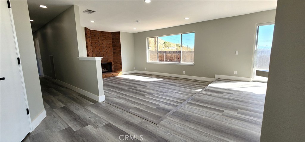 16257 St Timothy Road Apple Valley, CA 92307 - Photo 7 of 46
