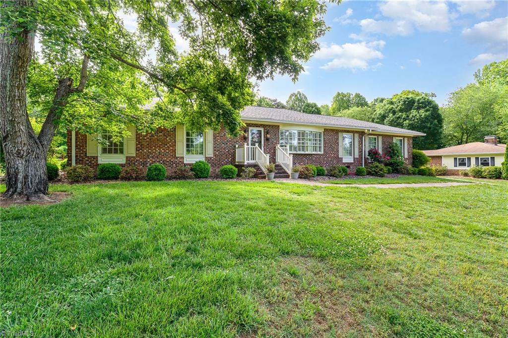 6920 Maynard Road Summerfield, NC 27358 - Photo 3 of 50