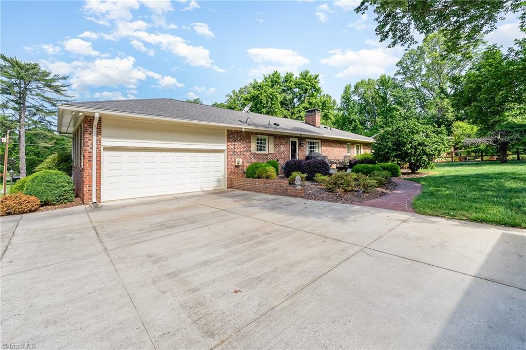 6920 Maynard Road Summerfield, NC 27358 - Photo 38 of 50