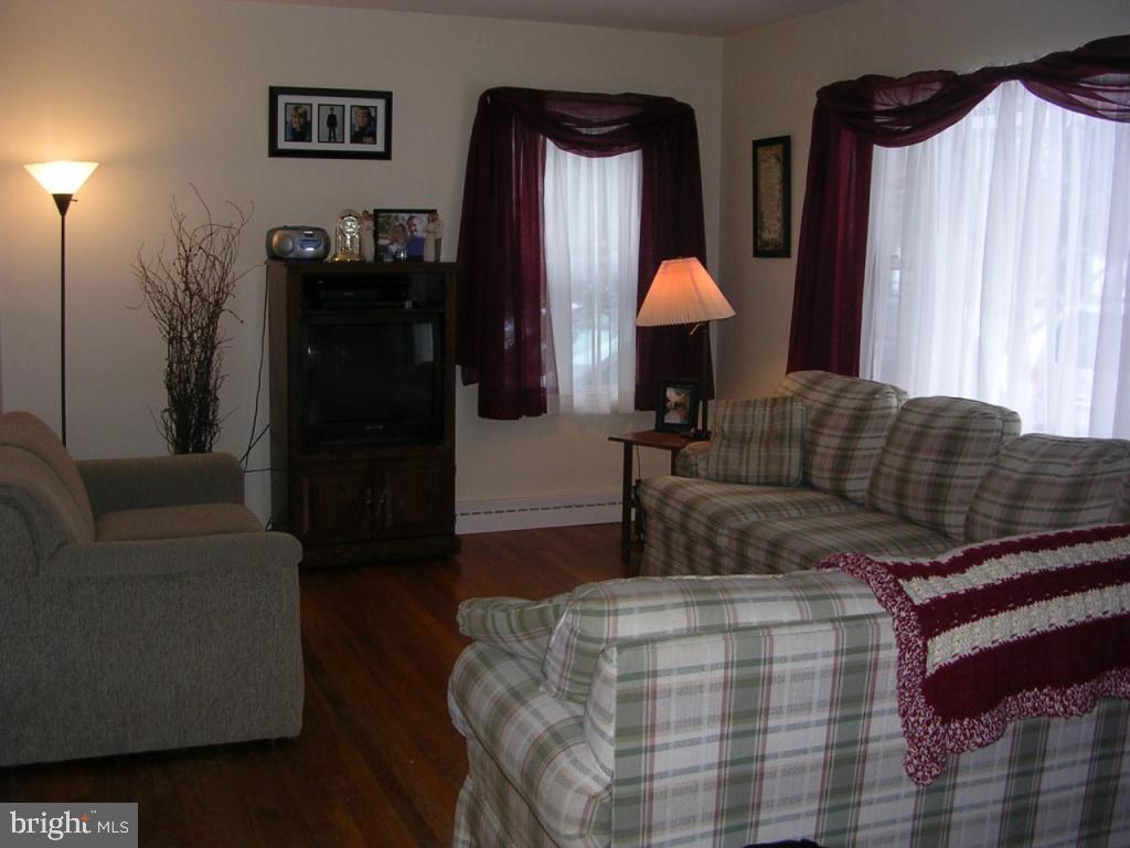 332 East Marion Street Lititz, PA 17543 - Photo 8 of 21 Gallery Image 8