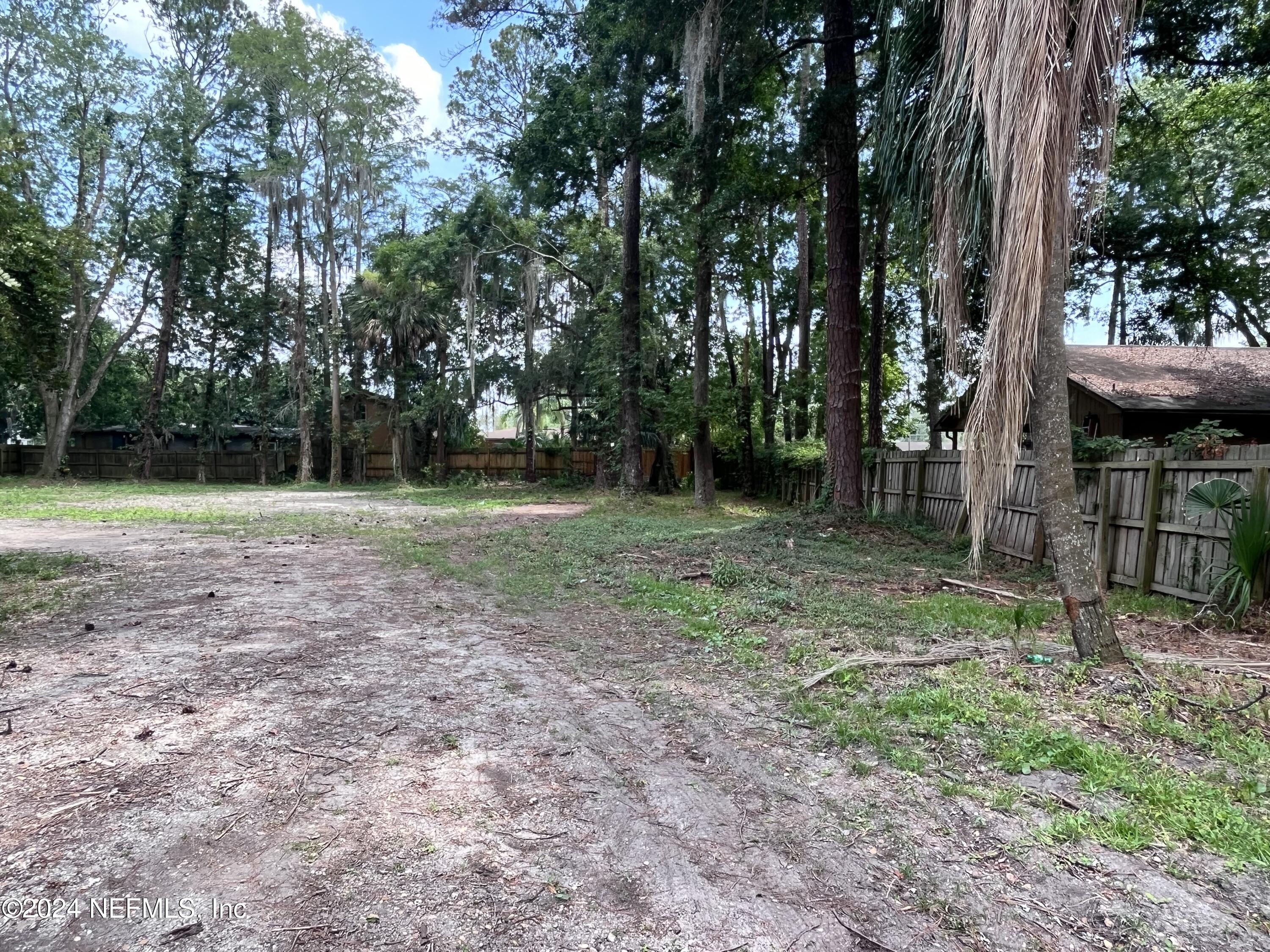 5544 Cruz Road Jacksonville, FL 32207 - Photo 3 of 10 IMG_0783