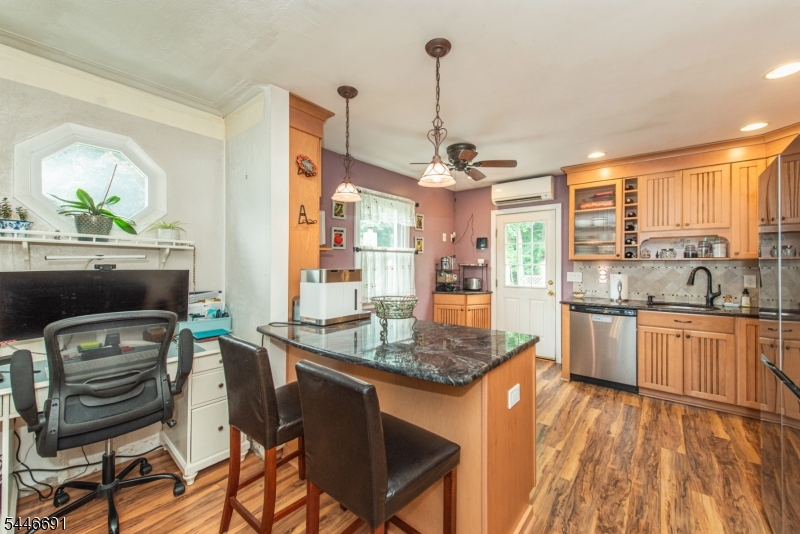 506 Ryerson Road Landing, NJ 07850 - Photo 4 of 26 Gallery Image 4