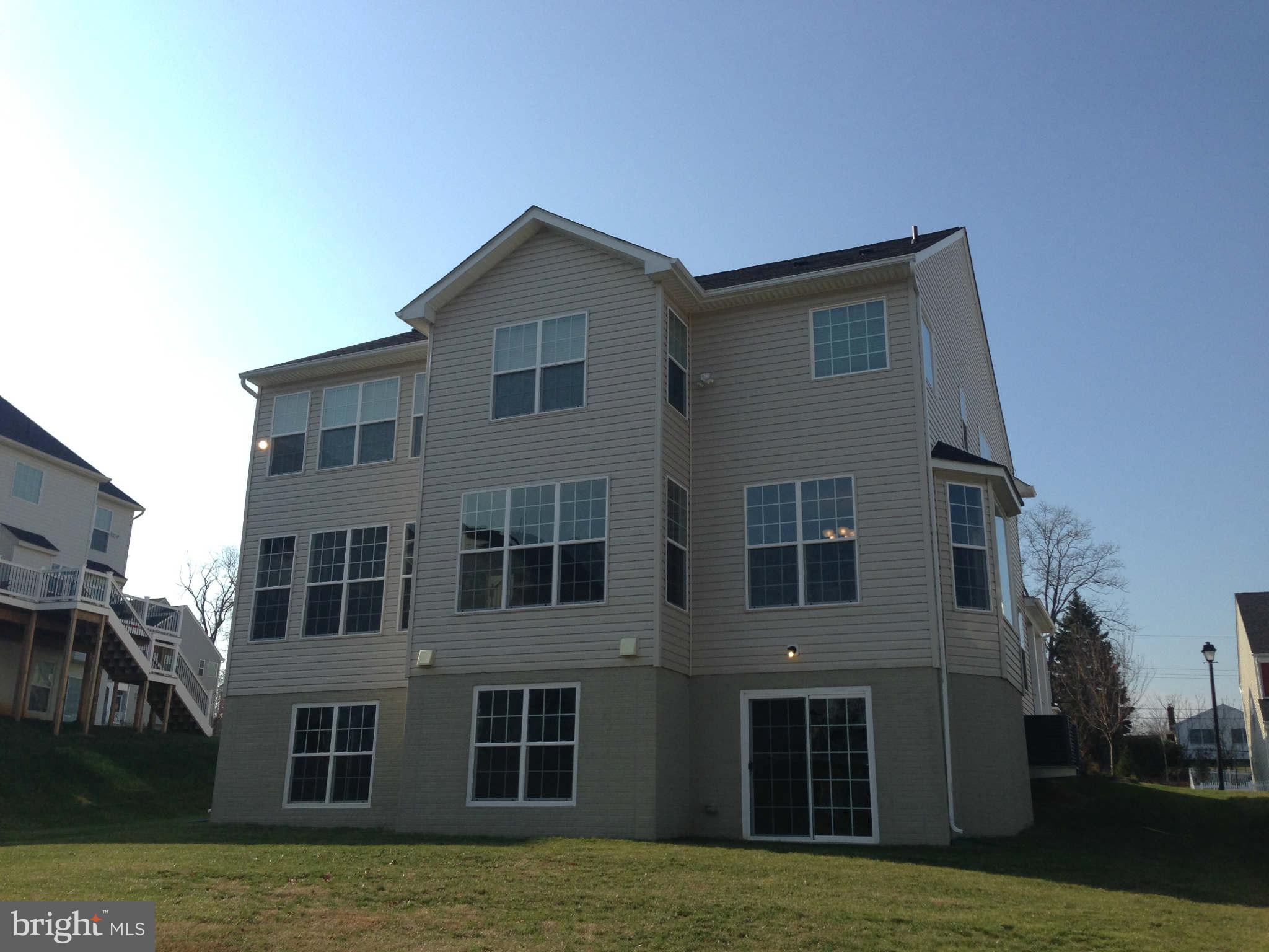 6511 Clarington Road Baltimore, MD 21209 - Photo 17 of 18 Exterior (Rear)