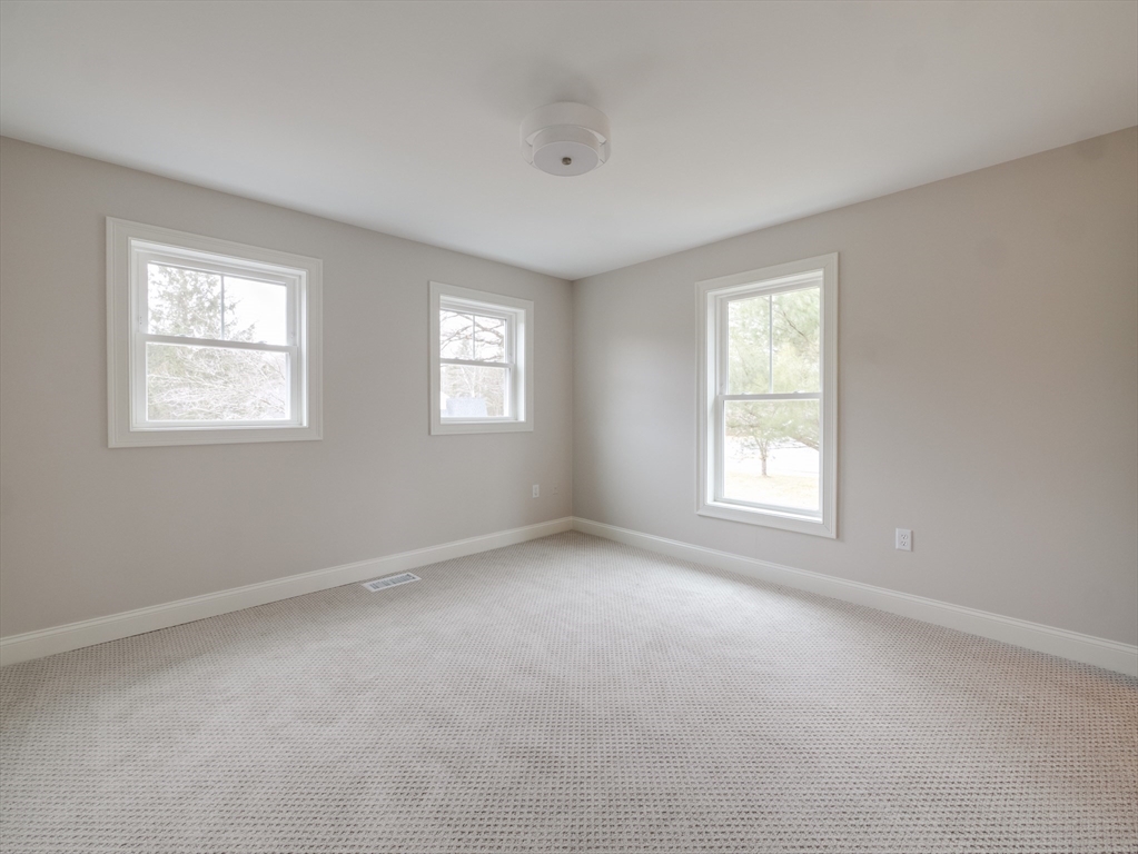 5 Barracks Road, Unit 5 Hudson, MA 01749 - Photo 11 of 21