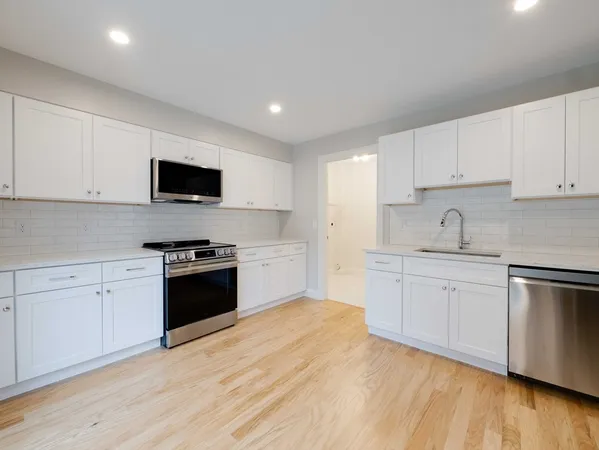 $3,000 | 5 Barracks Road, Unit 5, Hudson, MA 01749