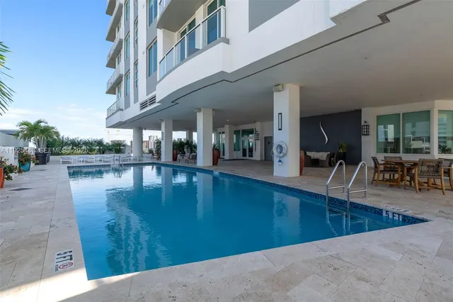 $510,000 | 315 Northeast 3rd Avenue, Unit 1805, Fort Lauderdale, FL 33301