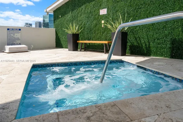 $510,000 | 315 Northeast 3rd Avenue, Unit 1805, Fort Lauderdale, FL 33301