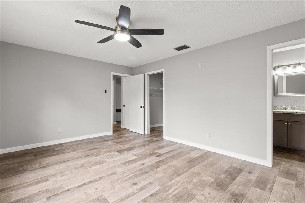 512 Southeast Paradise Point Road Crystal River, FL 34429 - Photo 19 of 63