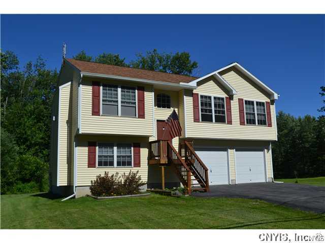 8822 Beach Road Cicero, NY 13029 - Photo 1 of 1 Exterior Front