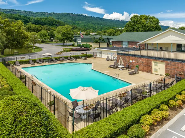 $1,200 | 900 Mountain Creek Road, Unit E71, Chattanooga, TN 37405