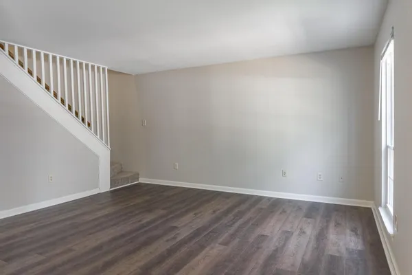 $1,200 | 900 Mountain Creek Road, Unit E71, Chattanooga, TN 37405