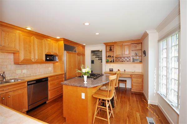 14 Edmonds Road, Unit 14 Concord, MA 01742 - Photo 13 of 22