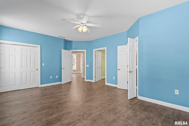 $450,000 | 609 East Heights Avenue, Taylorville, IL 62568