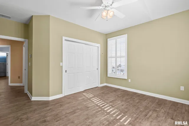 $450,000 | 609 East Heights Avenue, Taylorville, IL 62568