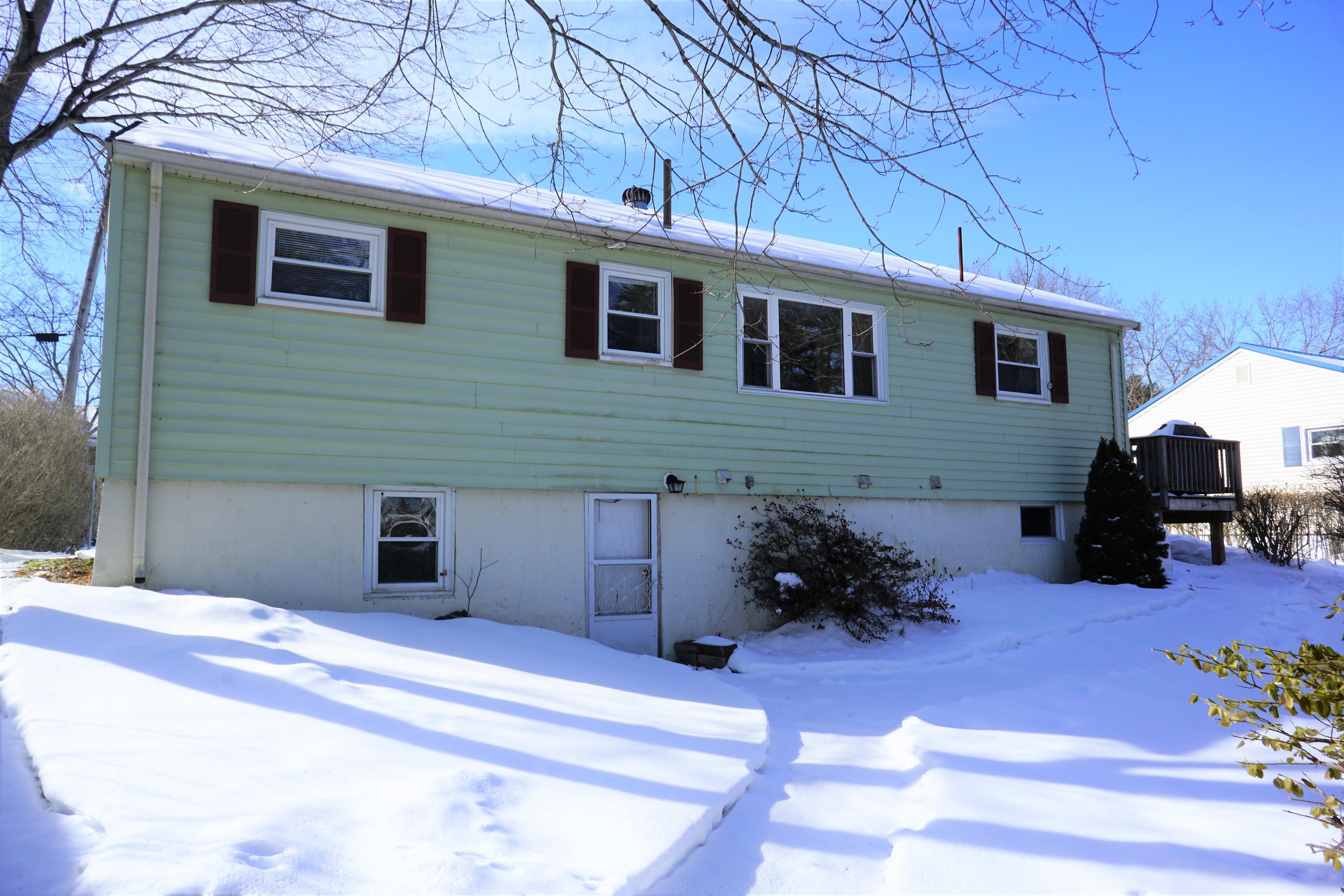 80 Winding Way Portland, ME 04102 - Photo 3 of 29 DSC00385