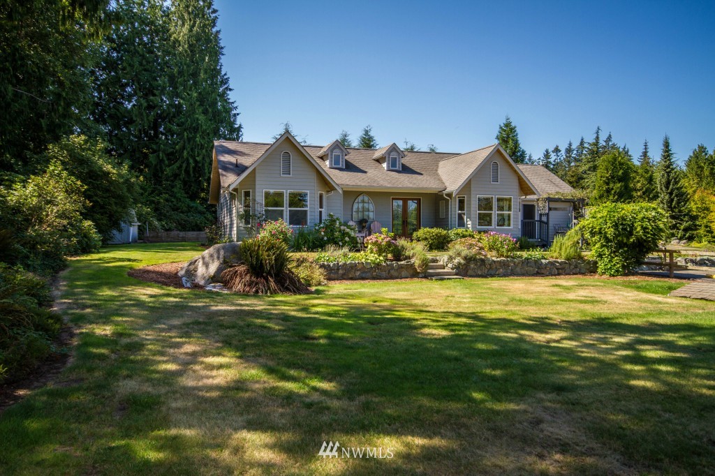 5078 Roney Road Bow, WA 98232 - Photo 3 of 25 Gallery Image 3