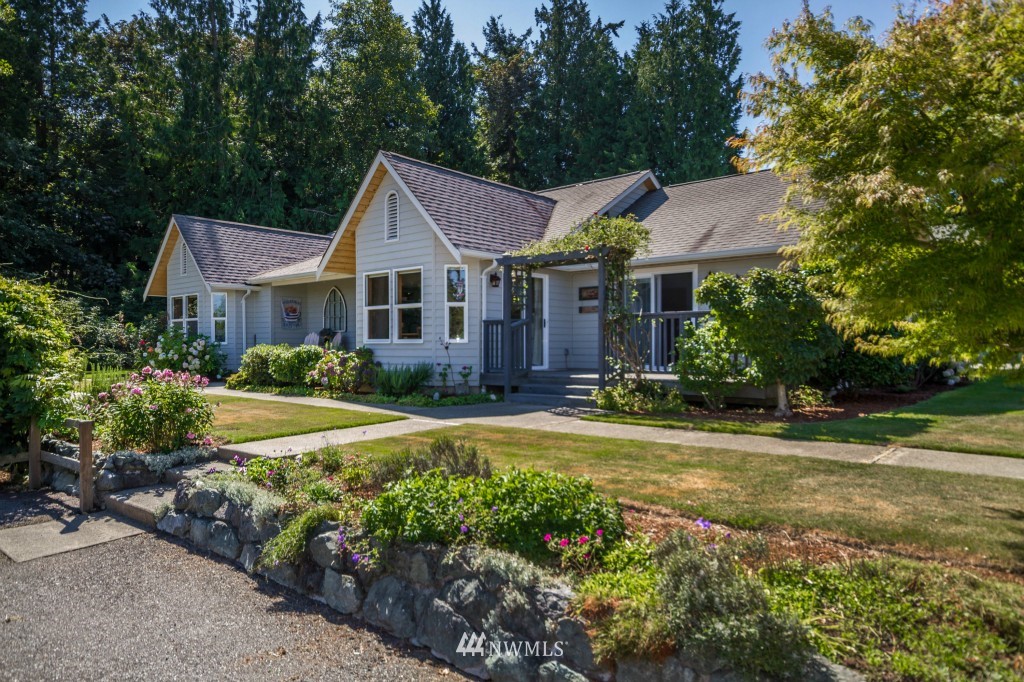5078 Roney Road Bow, WA 98232 - Photo 4 of 25 Gallery Image 4