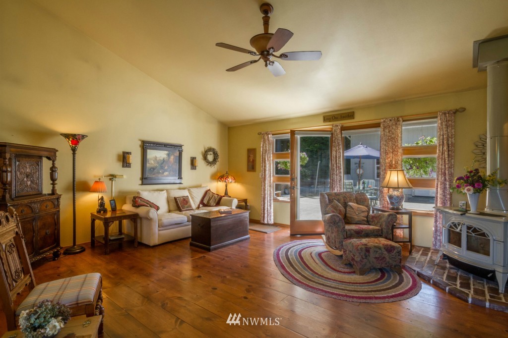 5078 Roney Road Bow, WA 98232 - Photo 8 of 25 Gallery Image 8