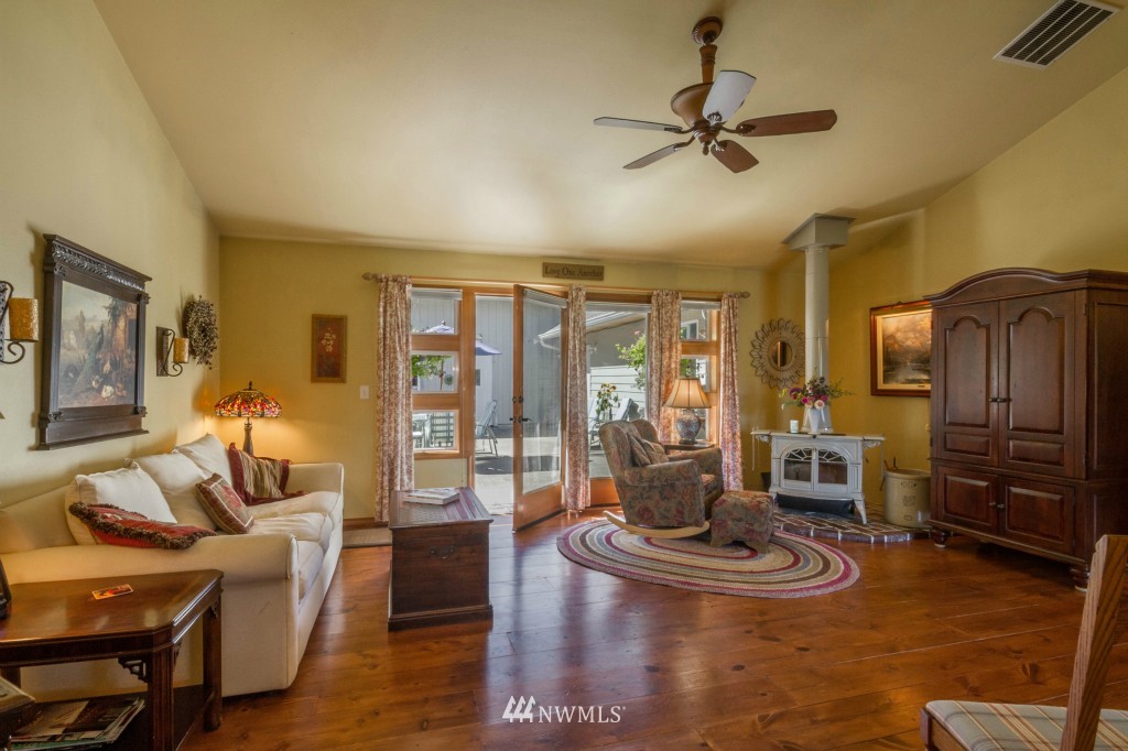 5078 Roney Road Bow, WA 98232 - Photo 9 of 25 Gallery Image 9
