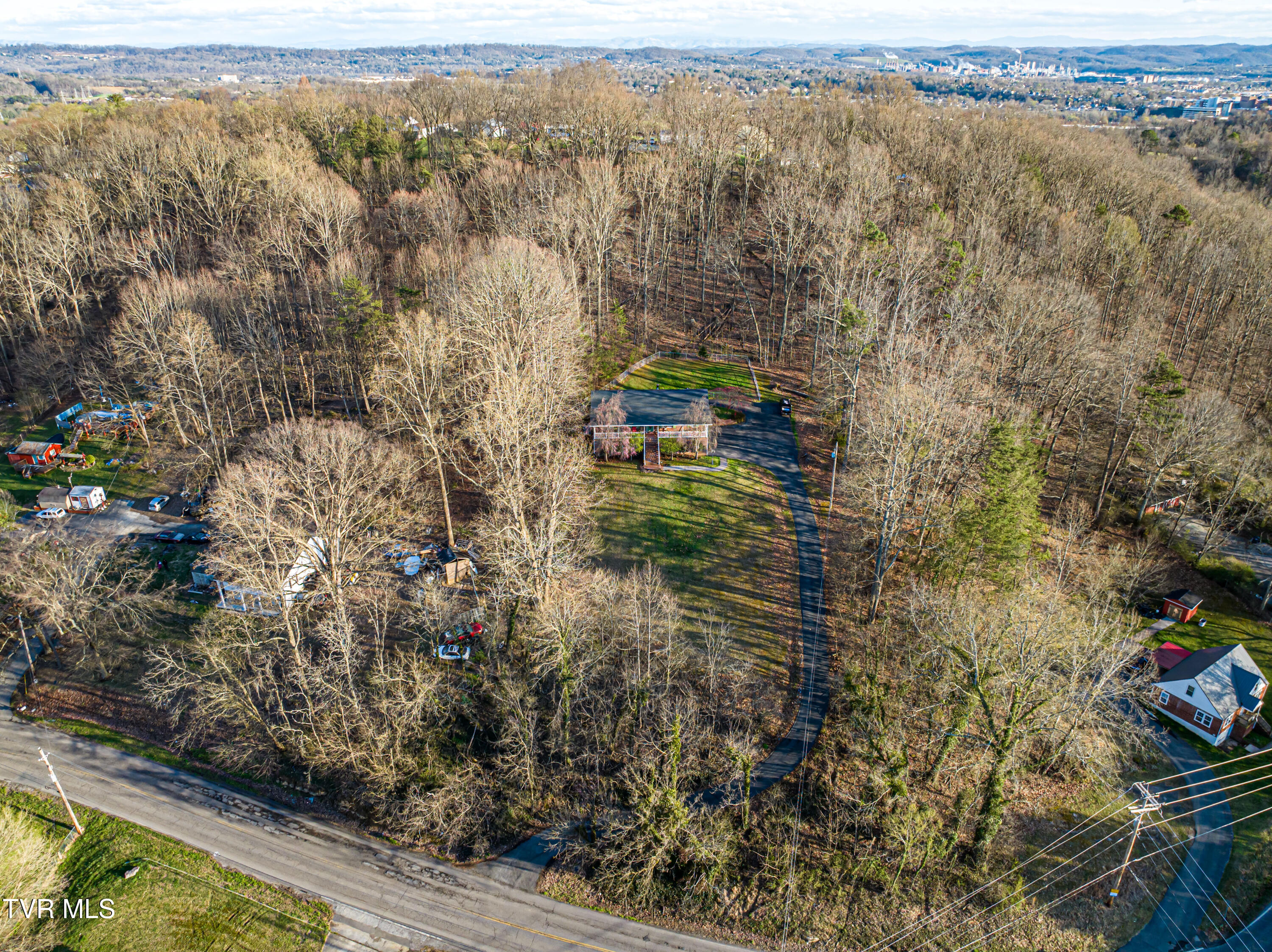538 Gravely Road Kingsport, TN 37660 - Photo 20 of 85 Gravely-31