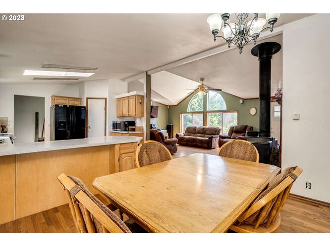 37614 Southeast Coupland Road Estacada, OR 97023 - Photo 17 of 34 Gallery Image 17