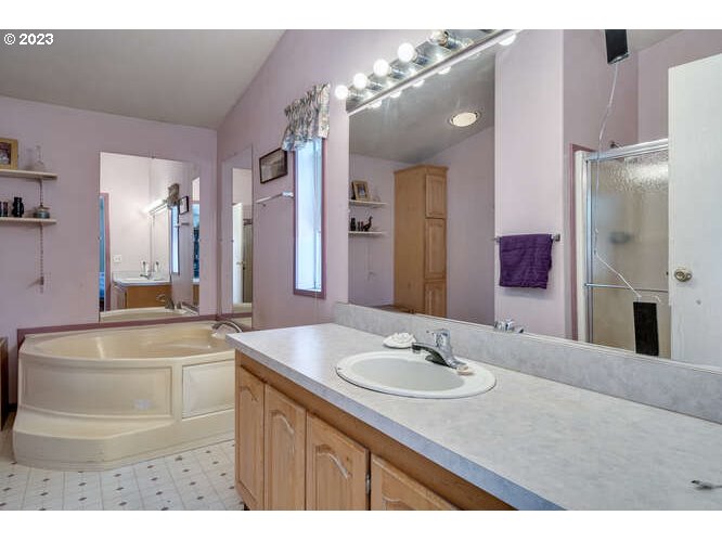 37614 Southeast Coupland Road Estacada, OR 97023 - Photo 23 of 34 Gallery Image 23