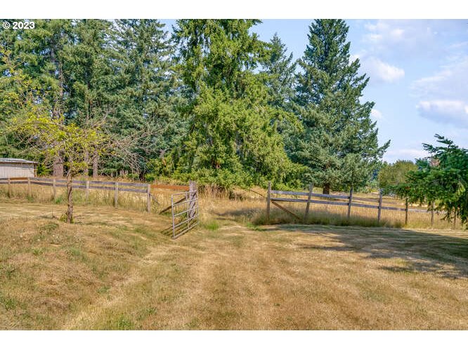 37614 Southeast Coupland Road Estacada, OR 97023 - Photo 7 of 34 Gallery Image 7
