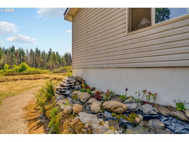 37614 Southeast Coupland Road Estacada, OR 97023 - Photo 10 of 34 Gallery Image 10