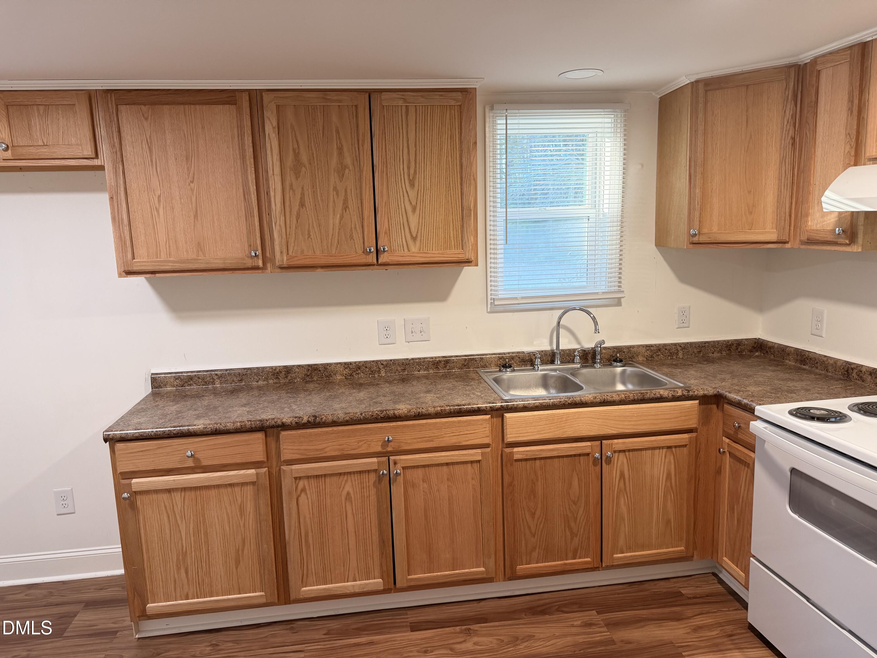 704 North 16th Street Erwin, NC 28339 - Photo 7 of 18 IMG_1082