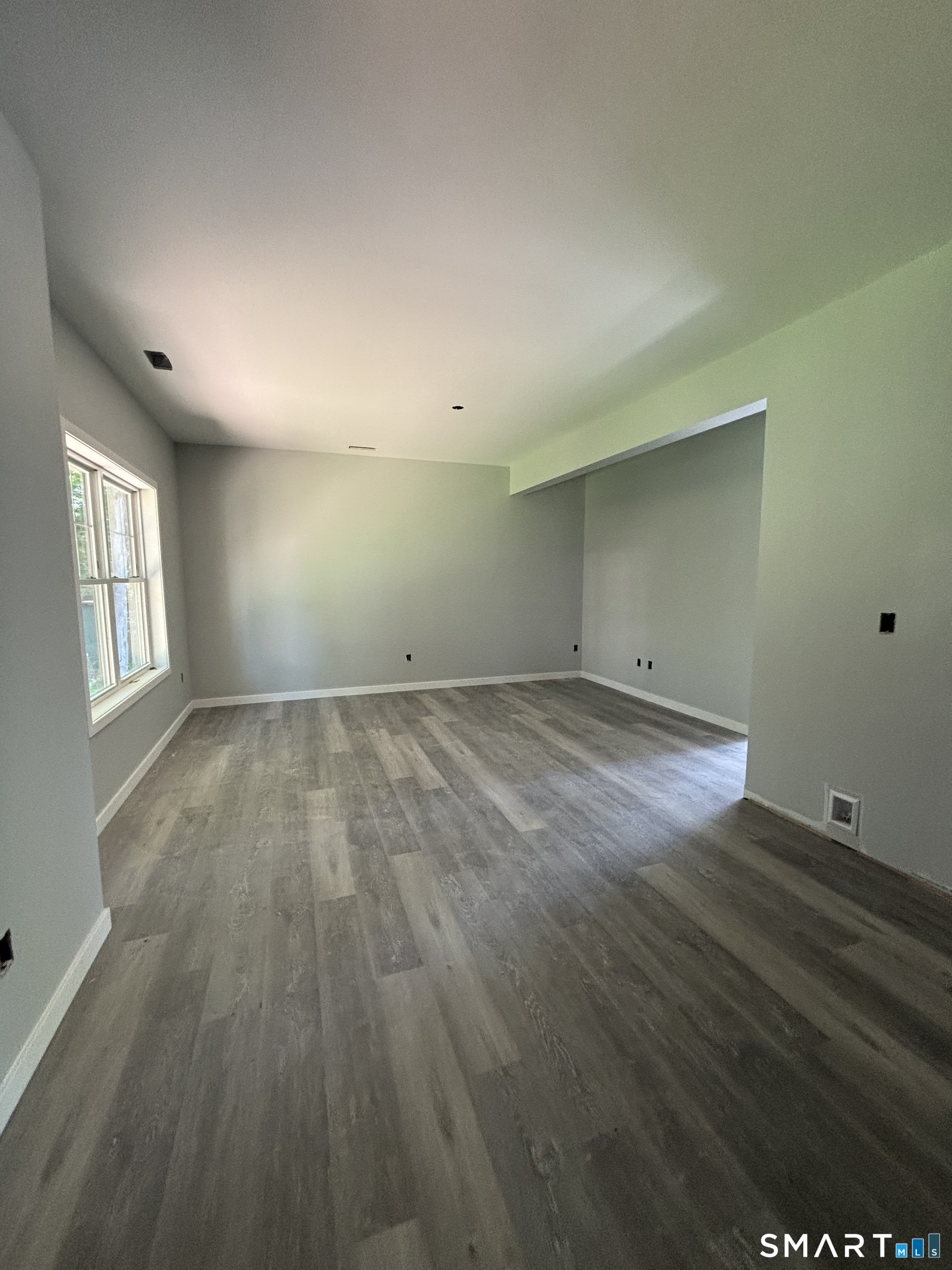 9 Putnam Park Road Bethel, CT 06801 - Photo 5 of 11