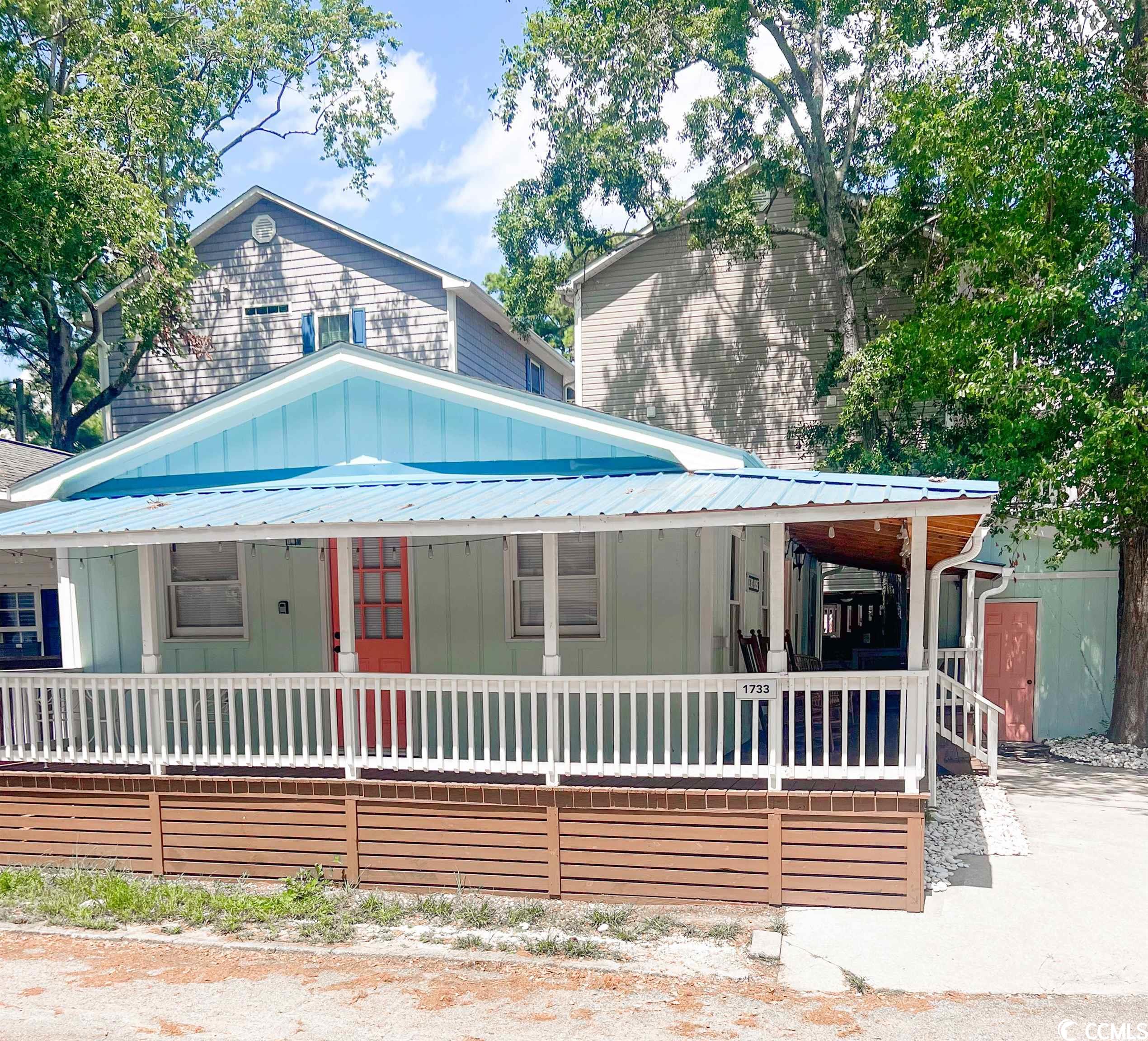 1733 Neptune Road Myrtle Beach, SC 29575 - Photo 1 of 29