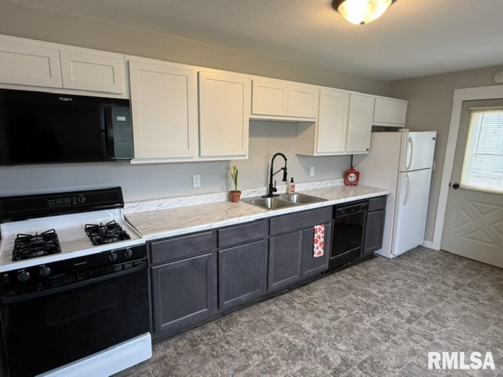 307 Camelot Drive Washington, IL 61571 - Photo 13 of 18
