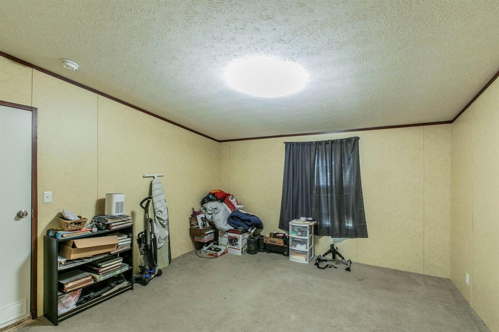 142 Lillie Valley Road Waco, TX 76705 - Photo 18 of 35 a view of a room with gym equipment