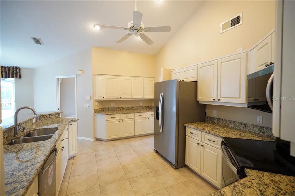 29 Linder Circle Homosassa, FL 34446 - Photo 9 of 66