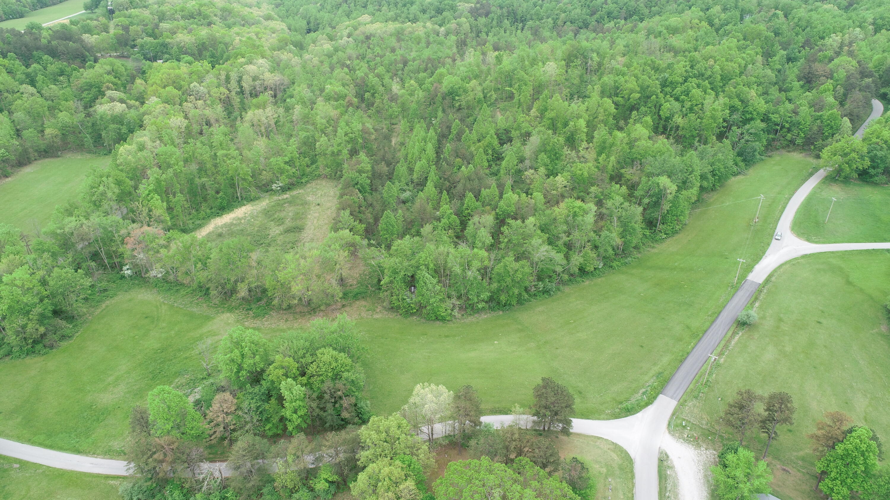 Lot 4 Mildred Road Annville, KY 40402 - Photo 6 of 11 DJI_0922