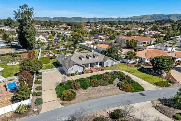 $1,549,000 | 680 Sweet Donna Place, Nipomo, CA 93444