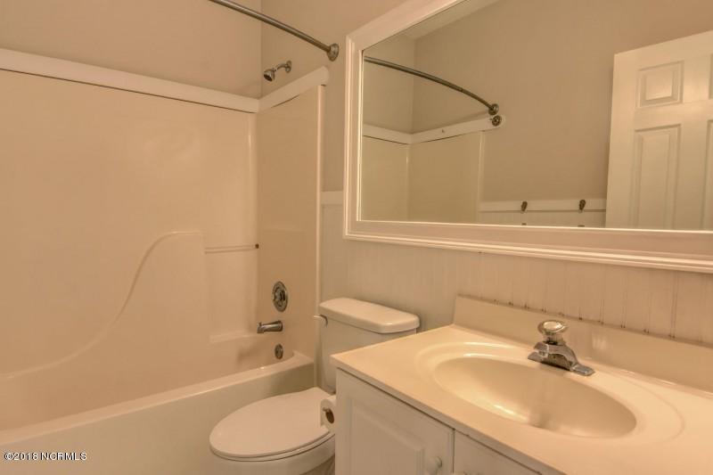 5711 Andover Road Wilmington, NC 28403 - Photo 4 of 6 10