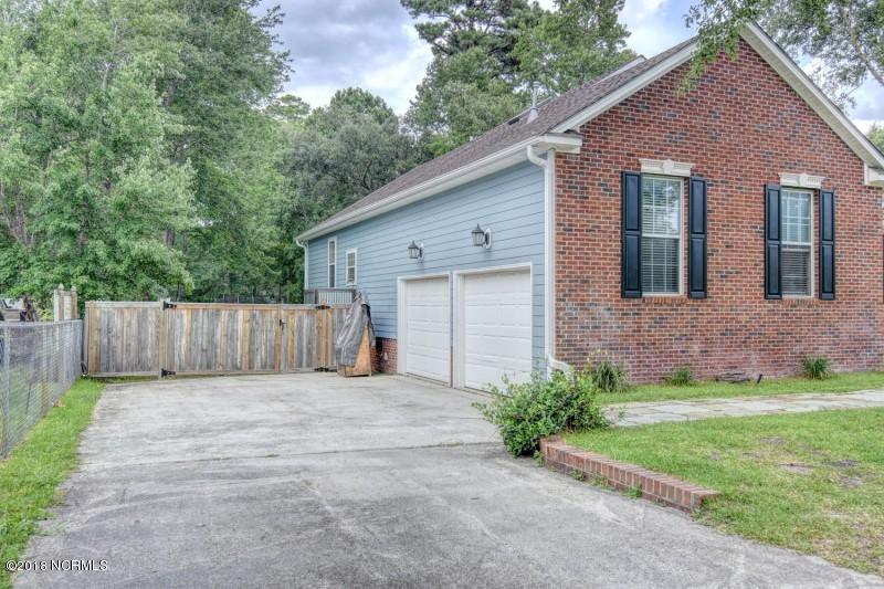 5711 Andover Road Wilmington, NC 28403 - Photo 6 of 6 16