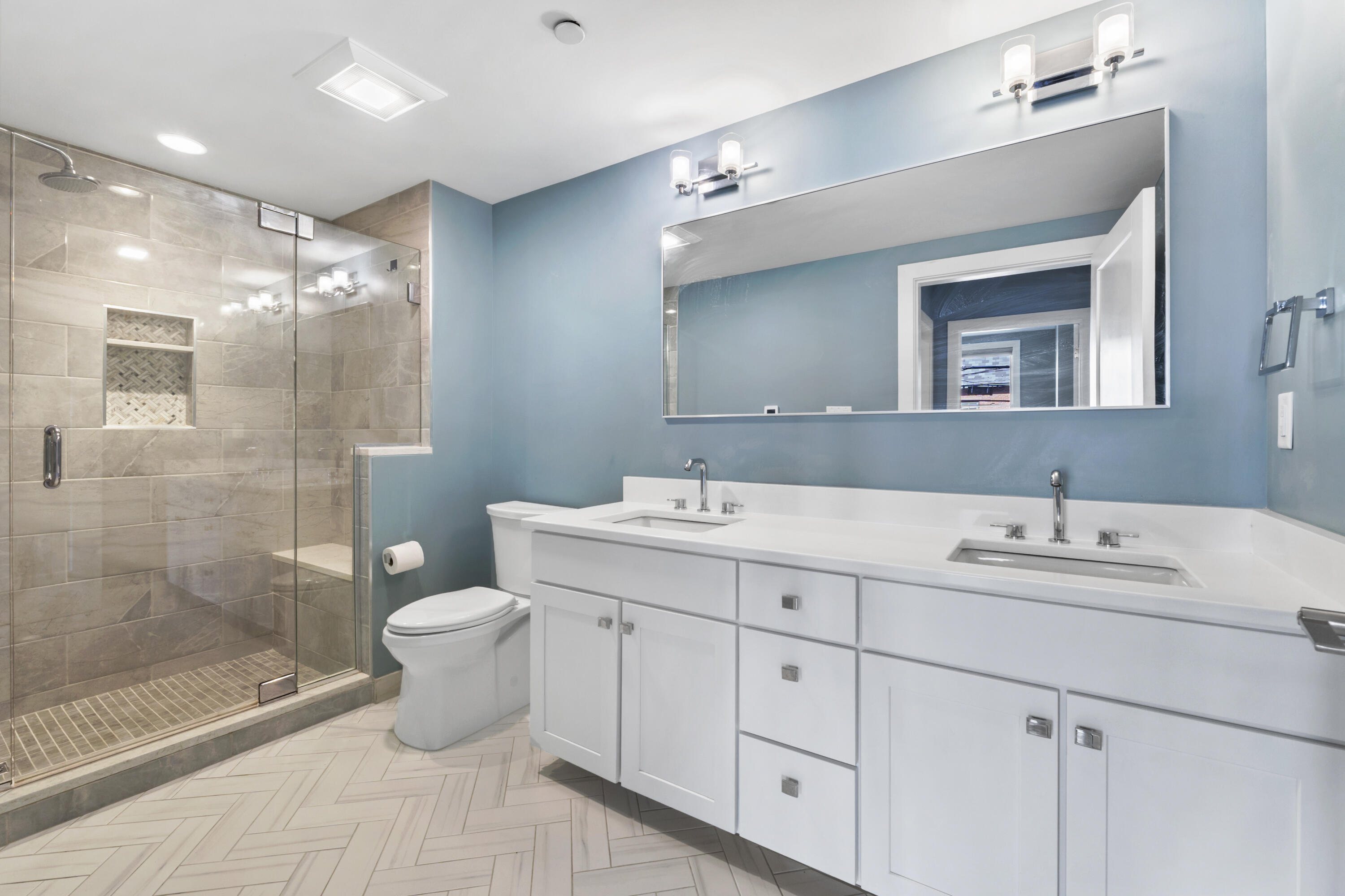 62 India Street, Unit 203 Portland, ME 04101 - Photo 21 of 67 Bathroom