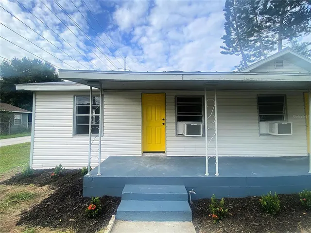 $1,045 | 622 Booker Avenue, Unit A, Lake Wales, FL 33853