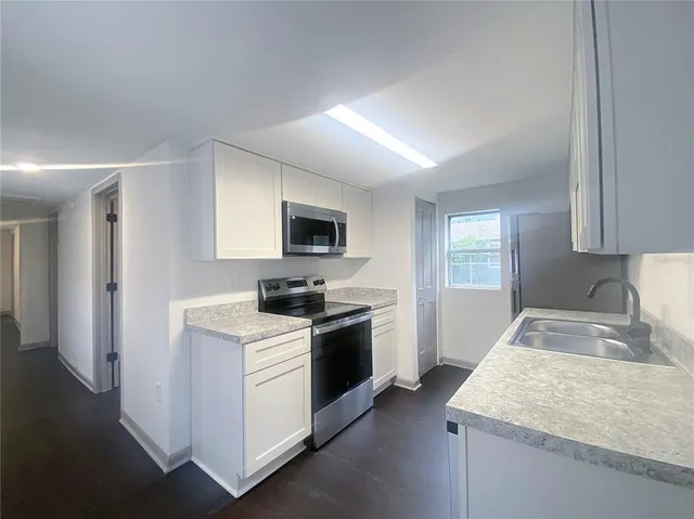 $1,045 | 622 Booker Avenue, Unit A, Lake Wales, FL 33853