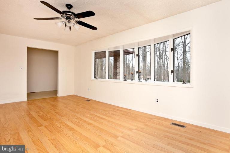 21501 Gunpowder Road Manchester, MD 21102 - Photo 4 of 23 Living Room #2