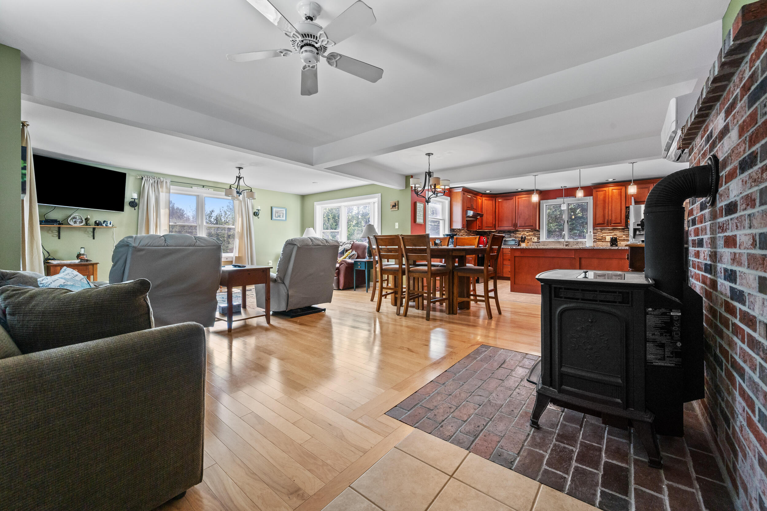 62 Loon Lake Road Rangeley, ME 04970 - Photo 8 of 39 Living