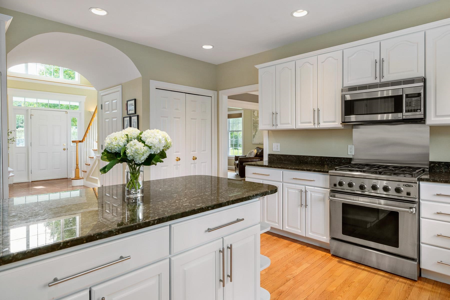 5 Seavey Pasture Road Stratham, NH 03885 - Photo 5 of 40