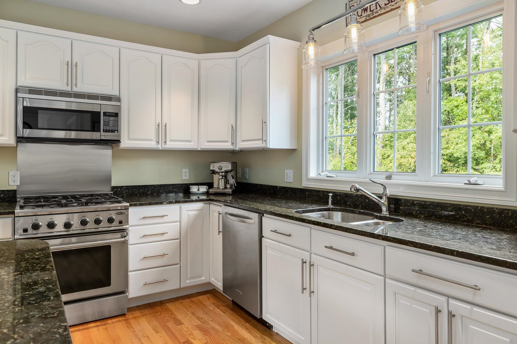 5 Seavey Pasture Road Stratham, NH 03885 - Photo 7 of 40