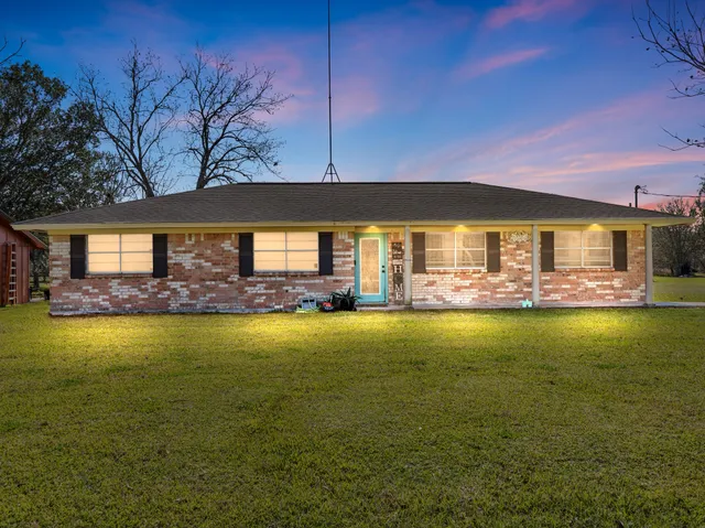 $275,000 | 579 County Road 239, Bay City, TX 77414