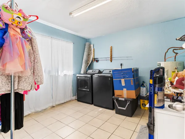 $230,000 | 579 County Road 239, Bay City, TX 77414
