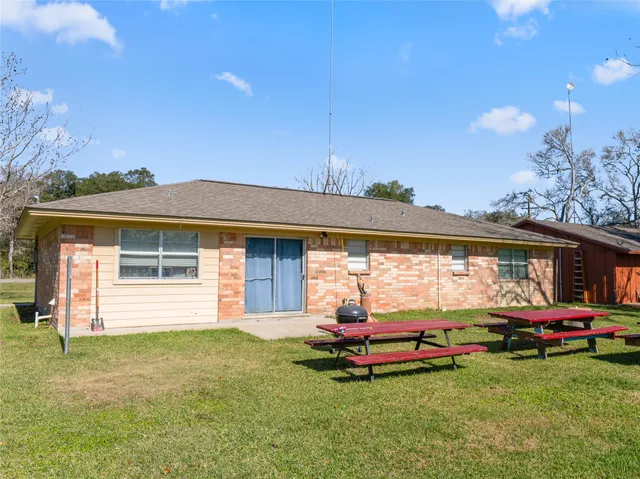 $275,000 | 579 County Road 239, Bay City, TX 77414