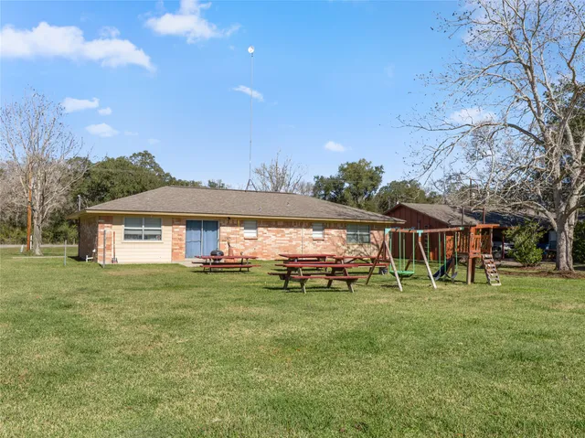 $275,000 | 579 County Road 239, Bay City, TX 77414